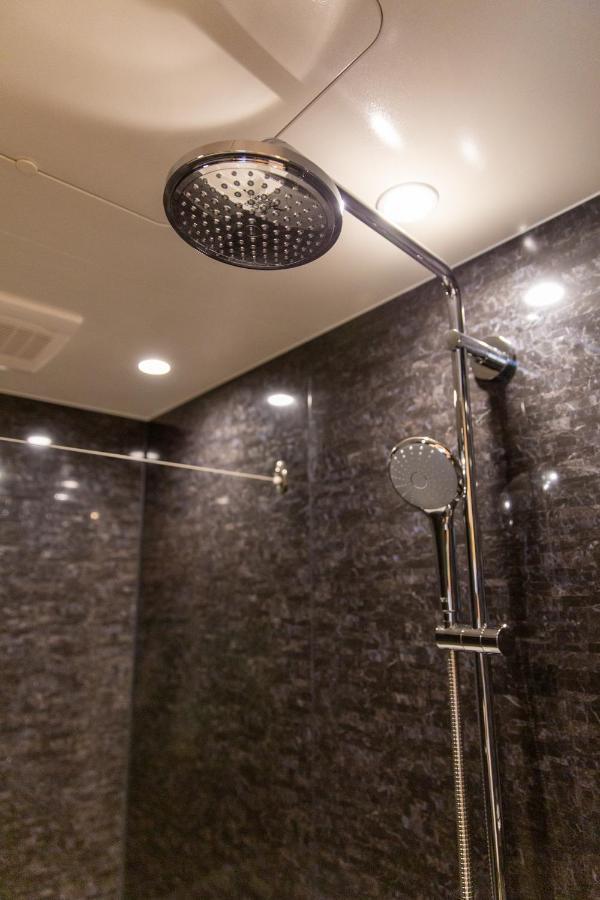 Grand Base Hiroshima Ekimae Aparthotel Ngoại thất bức ảnh